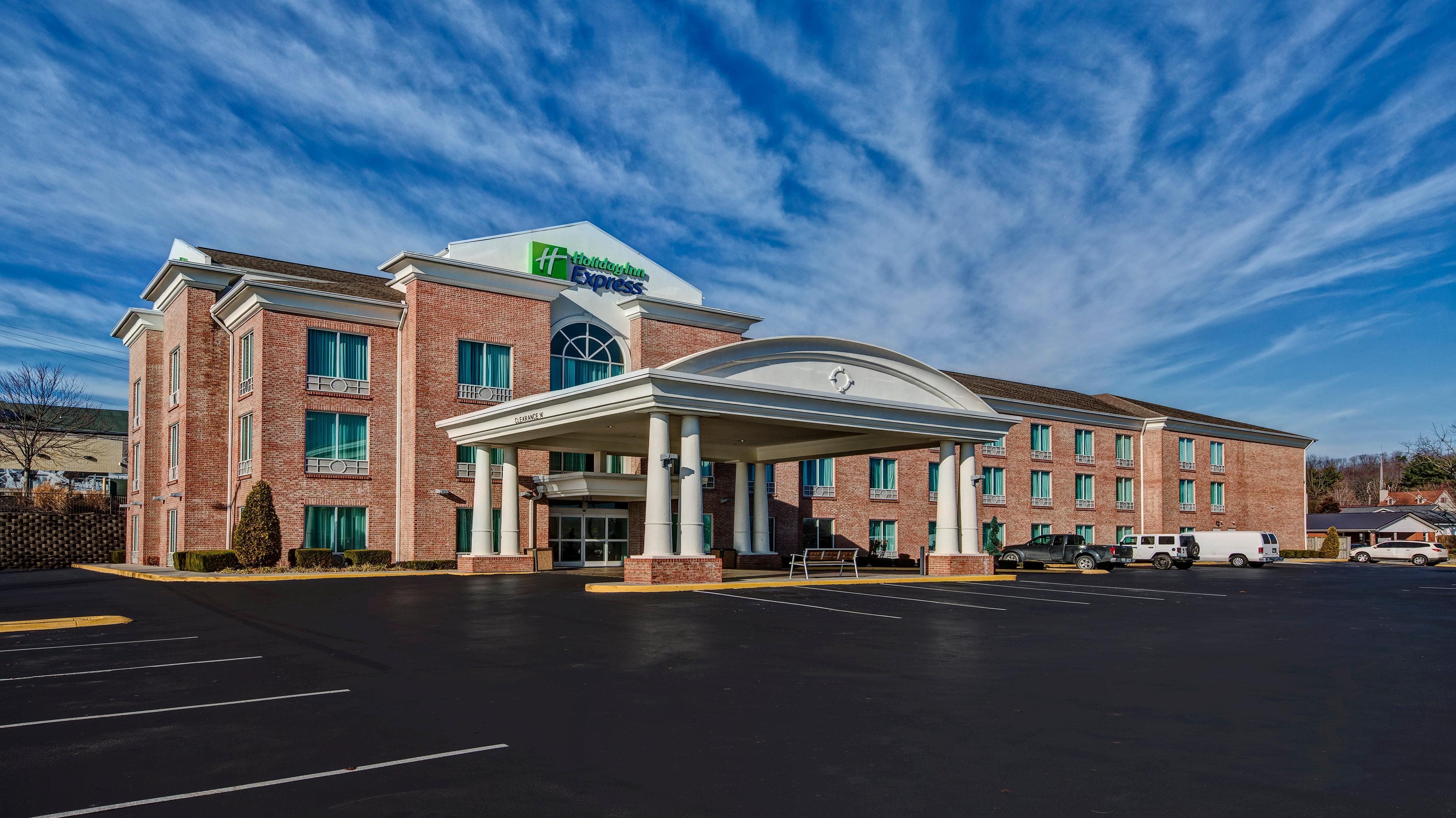 Holiday Inn Express Hotel & Suites London By Ihg Exteriör bild