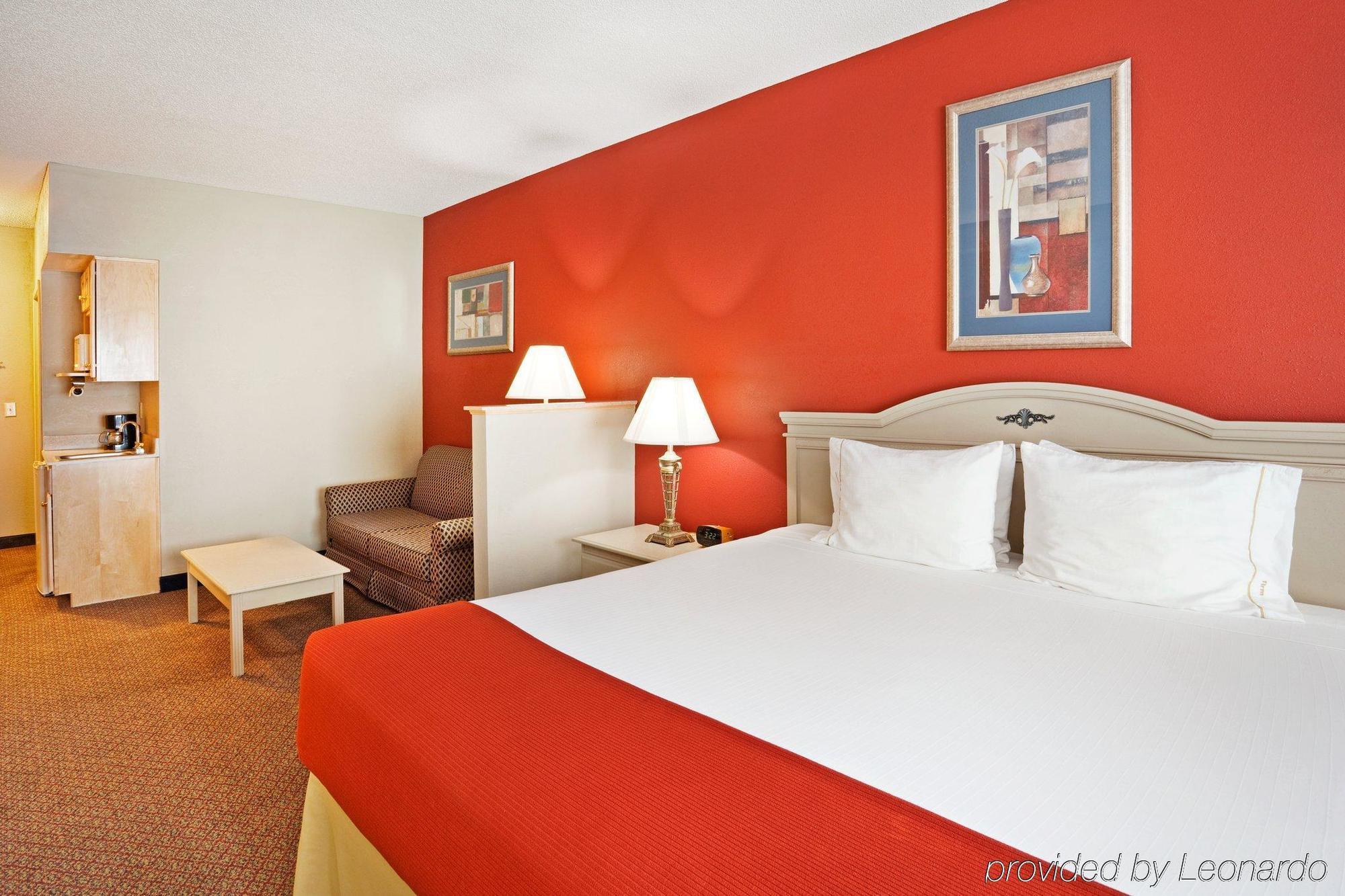 Holiday Inn Express Hotel & Suites London By Ihg Rum bild