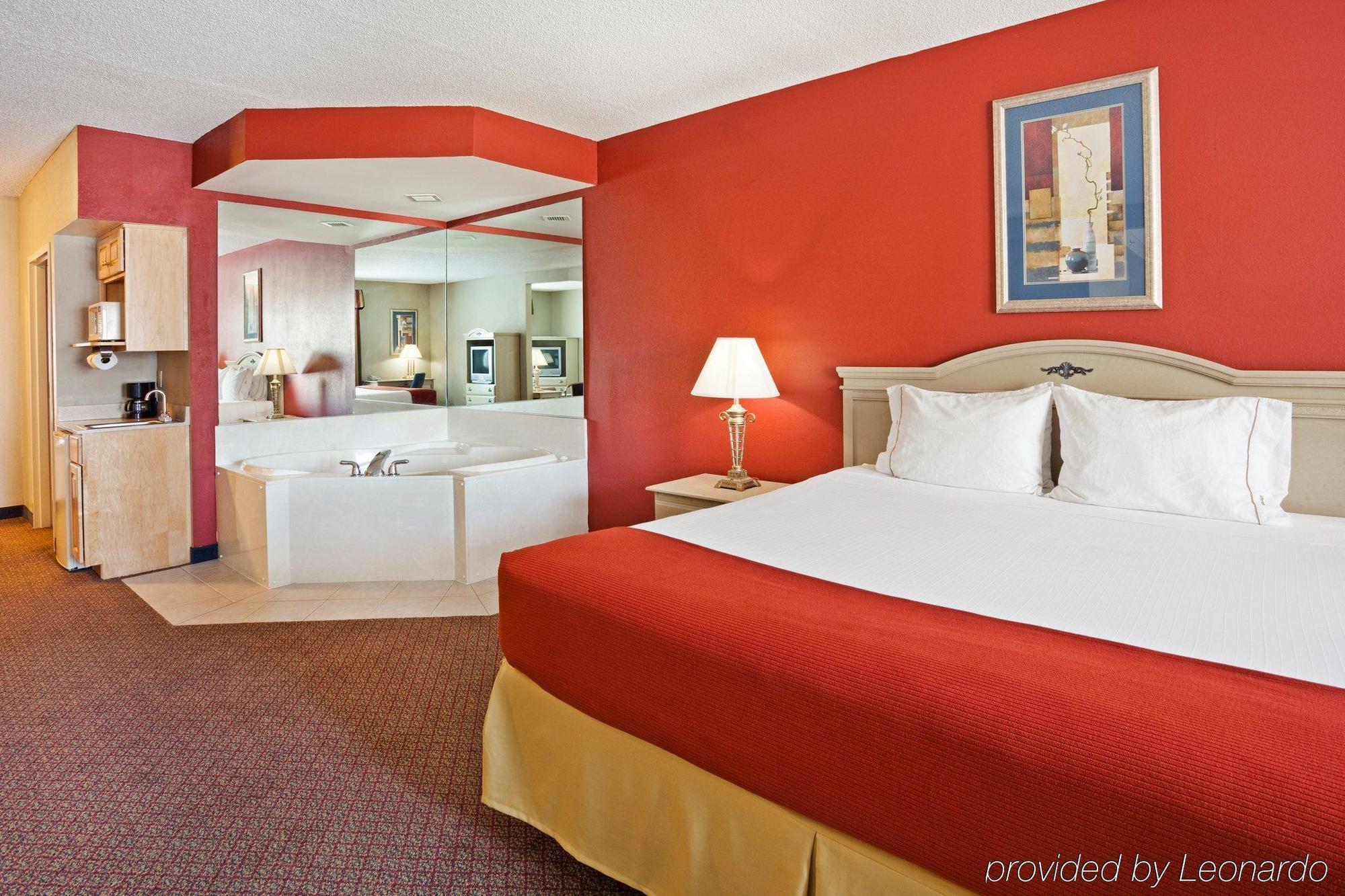Holiday Inn Express Hotel & Suites London By Ihg Rum bild