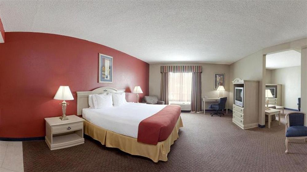 Holiday Inn Express Hotel & Suites London By Ihg Exteriör bild